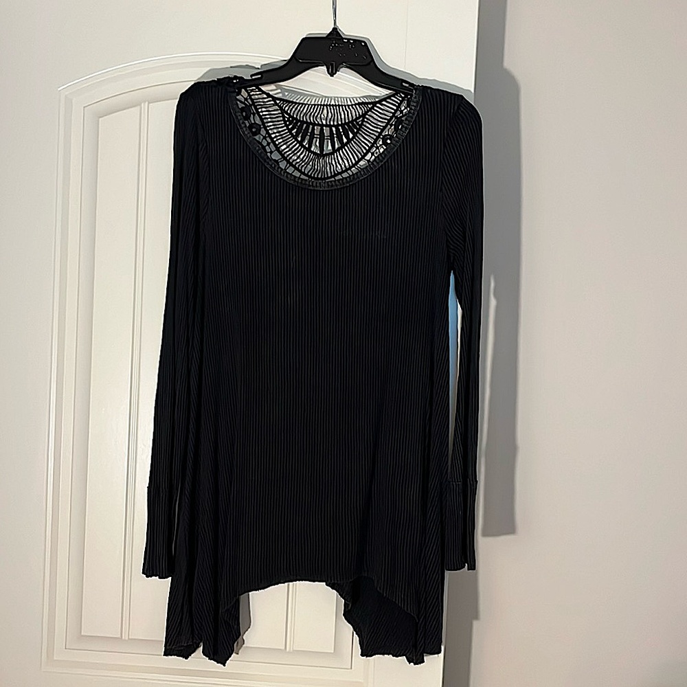 Long sleeve t shirt